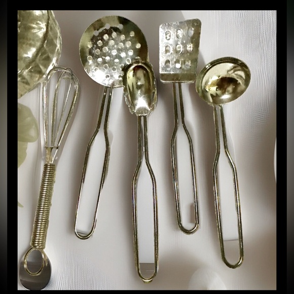 🍳10-PC STAINLESS STEEL POTS, PANS & COOKING TOOLS KITCHEN PLAY SET NWOT🍳 - Picture 3 of 5